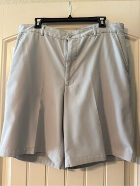 bolle Pale Gray Men's Flat Front Golf Shorts
